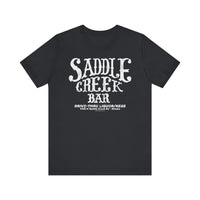 SADDLE CREEK BAR Short Sleeve Tee