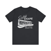 SANDY'S ESCAPE Short Sleeve Tee