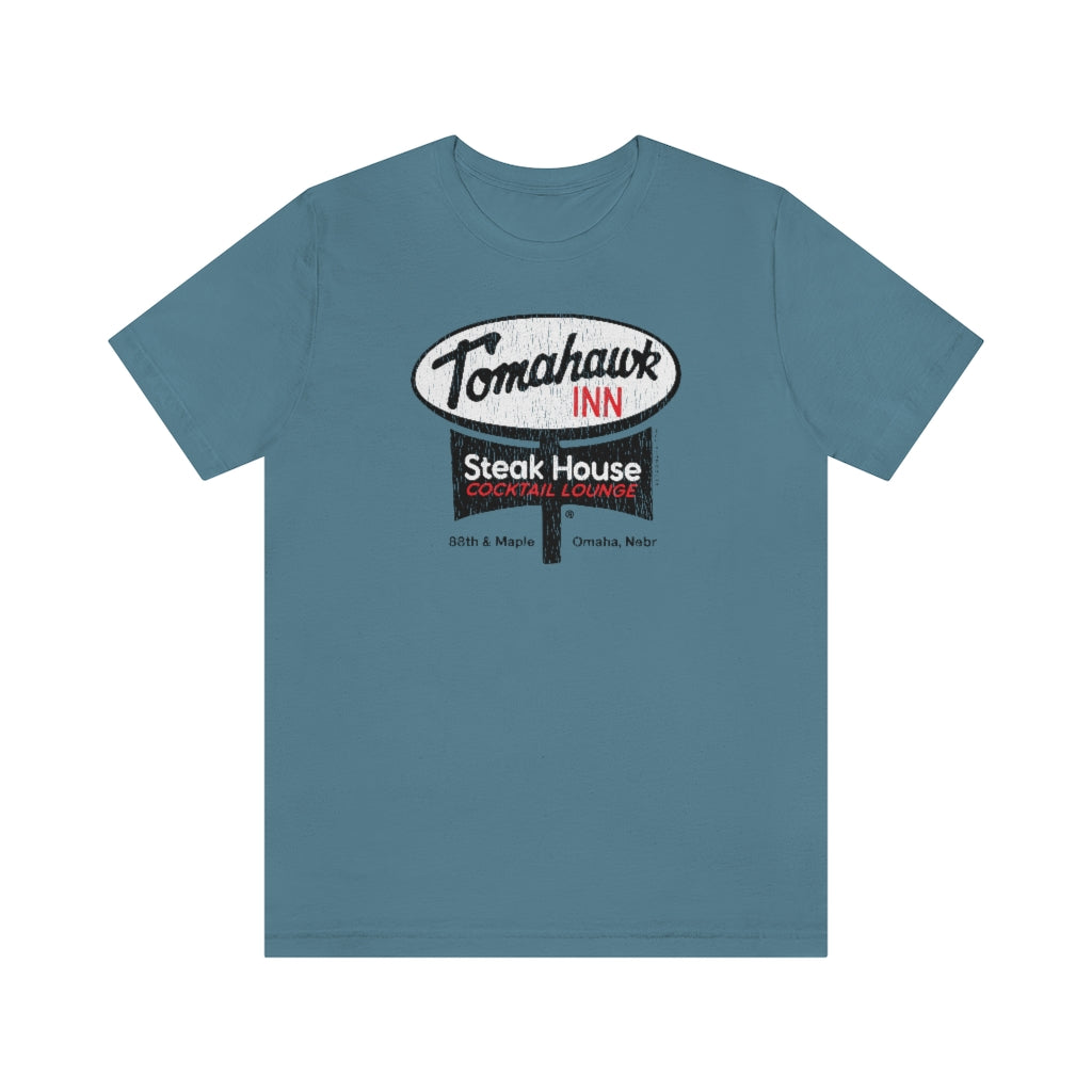 TOMAHAWK INN Short Sleeve Tee